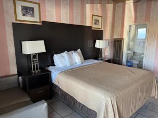 Cinderella Motel - Hollister - 5