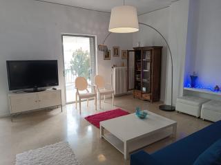 Central 2-Bedroom penthouse - 6