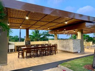 Melhor localização, apenas 5 minutos andando para praia do surf - 2