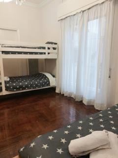 Dormitory Bunk bed 5' from metro - 2