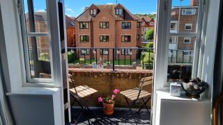HighTide - 2 bed with parking, balcony & sea view. - Swanage - 6
