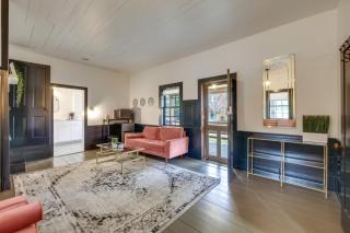 Quaint Winesburg Cottage with Porch and Pond! - 7