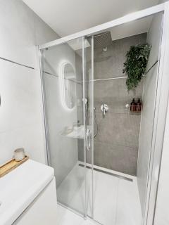 Japandi Pearl Stylish new Studio - Praga - 9