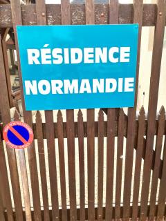 HÔTEL Résidence Normandie - Conches-en-Ouche - 9