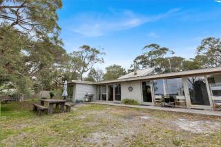 The House - Waterfront Retreat - 5