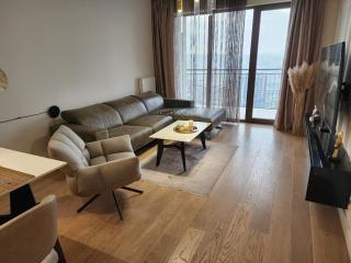 BW SkyVerde on 21st - River & Tower View - 5