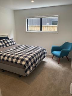 Remarkable stay 2 -  - 4