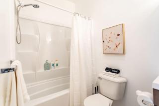 Family Friendly 3BR 3Bath Near Pghs Hot Spots - Pittsburgh - 2