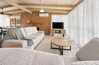 Carmen's On Berry - 1