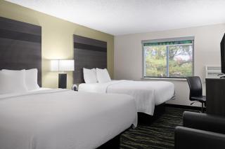 Baymont Inn & Suites - 4