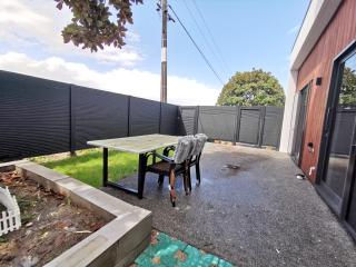 Rabbits Home- Riverside, Separate courtyard, New 1-bedroom - 3