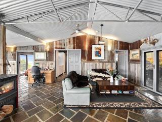Golden Ash Grove Eco Farm - Yea - 6