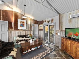 Golden Ash Grove Eco Farm - Yea - 5