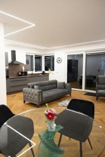 Stylisches Premium Apartment am Hellweg mit Komfort und WLAN inklusive - Bielefeld - 6