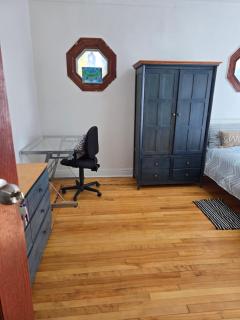 Spacious, elegant, and ultra-comfortable room - Montreal - 9