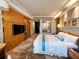 Menshine Gloria Plaza Hotel - Shantou - 5
