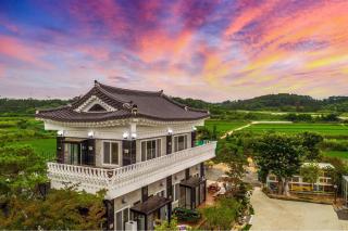 Gyeongju SoraedangA Pension - Gyeongju - 0