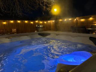 Grandma's Old Town Adobe House! Hot Tub & Pet Friendly & No Pet Fee! - Albuquerque - 7