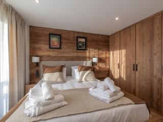 Chalet luxueux à l'Alpe d'Huez, ski-in/ski-out, sauna, jacuzzi, animaux admis - FR-1-645-81 - Huez - 4