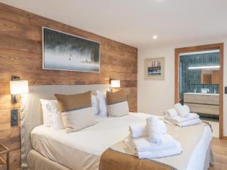 Chalet luxueux à l'Alpe d'Huez, ski-in/ski-out, sauna, jacuzzi, animaux admis - FR-1-645-81 - Huez - 3