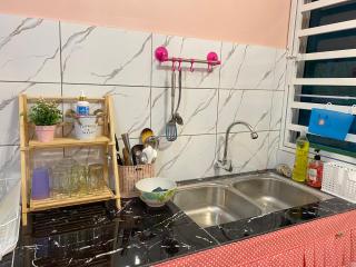 Yellow Retreat House Homestay Batu Gajah - Batu Gajah - 9