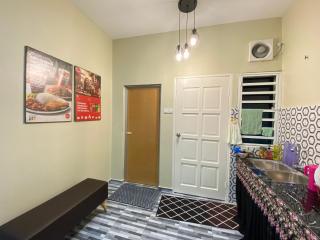 Yellow Retreat House Homestay Batu Gajah - Batu Gajah - 3