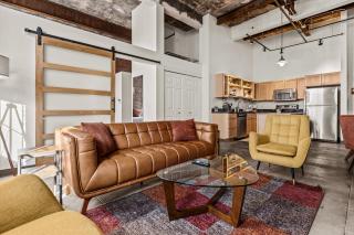 Luxury Industrial 2 Bedroom 2 Full Bath Strip District & Riverwalk - Pittsburgh - 6