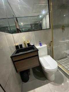 Exclusive Townhouse at The Square - Port Elizabeth - 2