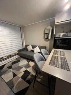 Moderno y cómodo departamento - 9