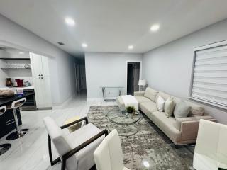 5 Bedroom Home Location & Charm - 1