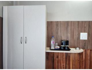 Palla's Inn & Suites-RESORTS, Srinagar - Srinagar - 5