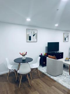 The Loving Home basement apartment - 5