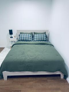 The Loving Home basement apartment - 4