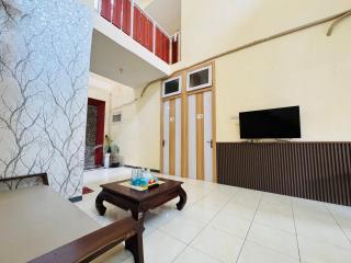 Mulia Homestay Syariah Pasuruan - - 1