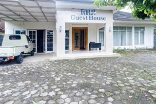 RedDoorz at RRR Guesthouse Mataram - 0