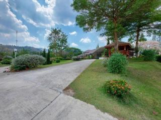 Tanaosri & Creekside Resort - 1
