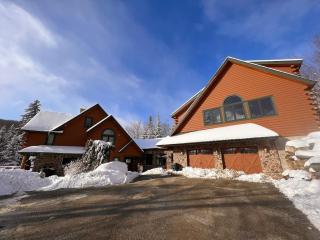 The Apartment at the Slopeside Estate House - Ski On Ski Off, Hot Tub, Mountain Views - Killington - 5