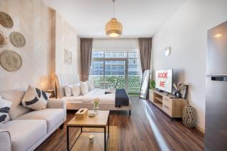 Calm Studio Apartment Right by the Golf Courses in Sports City - 7