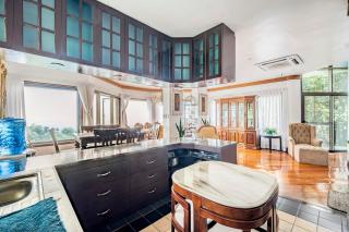 Lake View White House Staycation near Ridgeview - 9