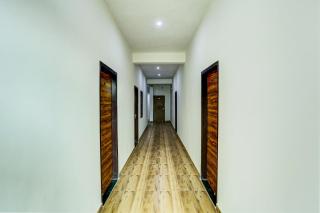 Hotel O Rajhans - 1