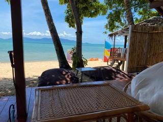 Cozy Beachfront Bungalow - Mae Nam - 4