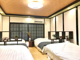 茜 Private House 2BR - 10 pax - Near Namba - 2