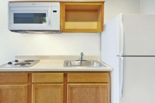 WoodSpring Suites St Louis St Charles - 6