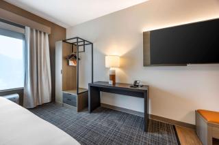 Comfort Inn & Suites Nashville Bellevue - 1