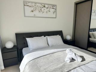 Sleek 1br Apt Jvc Quiet Space With Pool & Par - Dubaï - 9