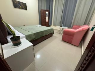 shared bathroom room - 5