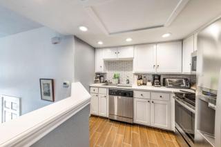 Old Enfield Condo - Austin - 3
