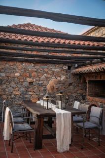 4 Seasons Premium Chalet & Massage Treatments - Palaios Agios Athanasios - 2
