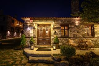 4 Seasons Premium Chalet & Massage Treatments - Palaios Agios Athanasios - 6