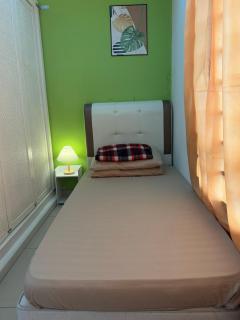 Private Studio Viana Court Service Apartment 3 with private parking - 6